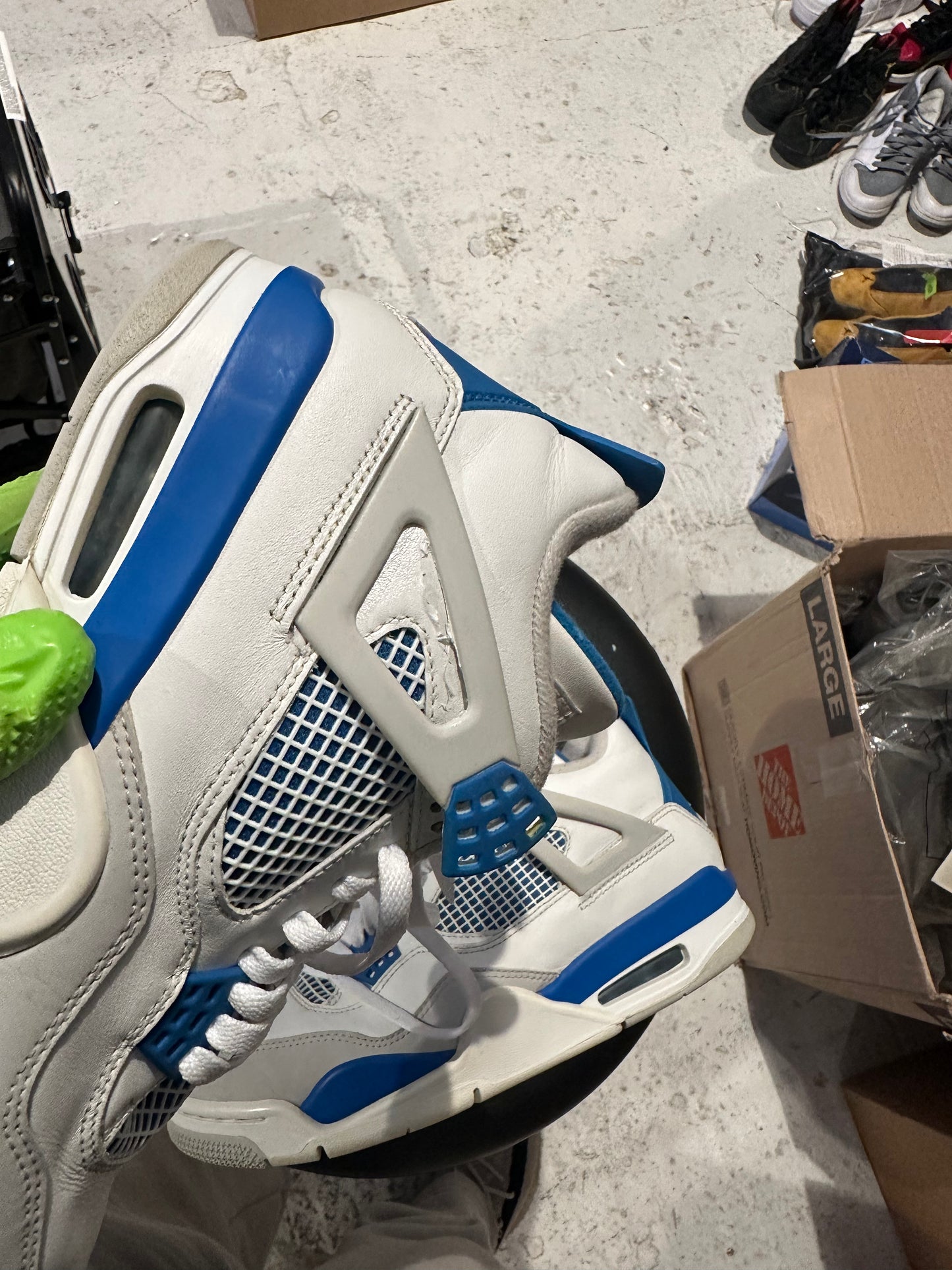 Jordan 4 Retro Military Blue (2012)