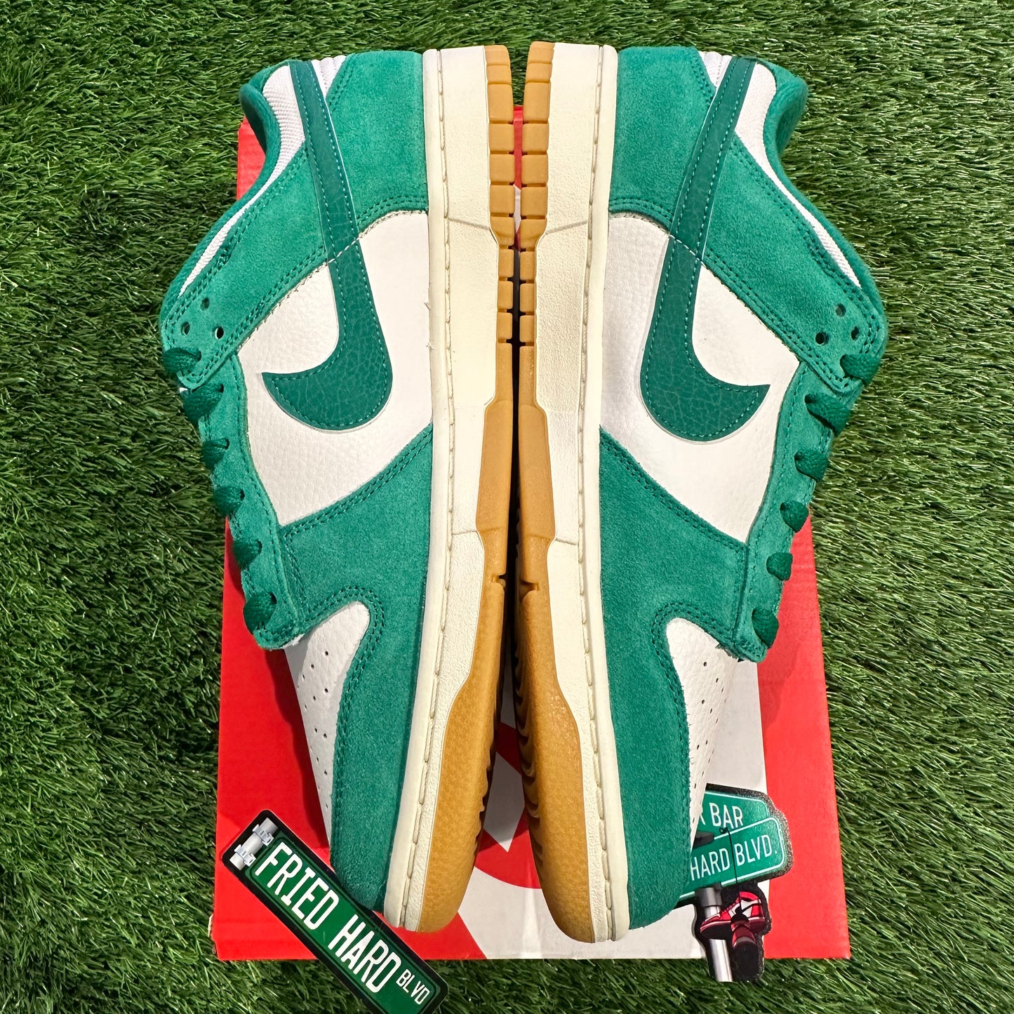 Nike Dunk Low “Malachite Gum”