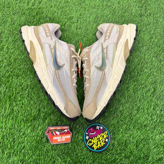 Nike Initiator Light Bone Cargo Khaki 11.5M/13W