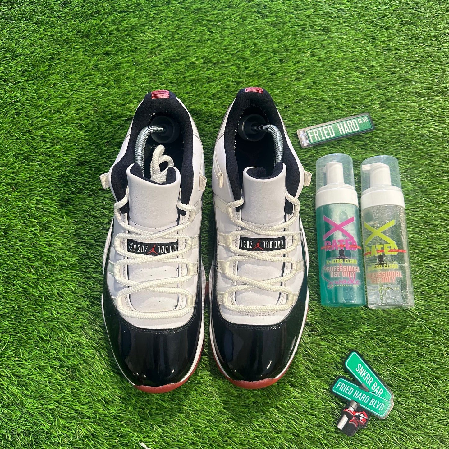 Jordan 11 Retro Low Concord Bred