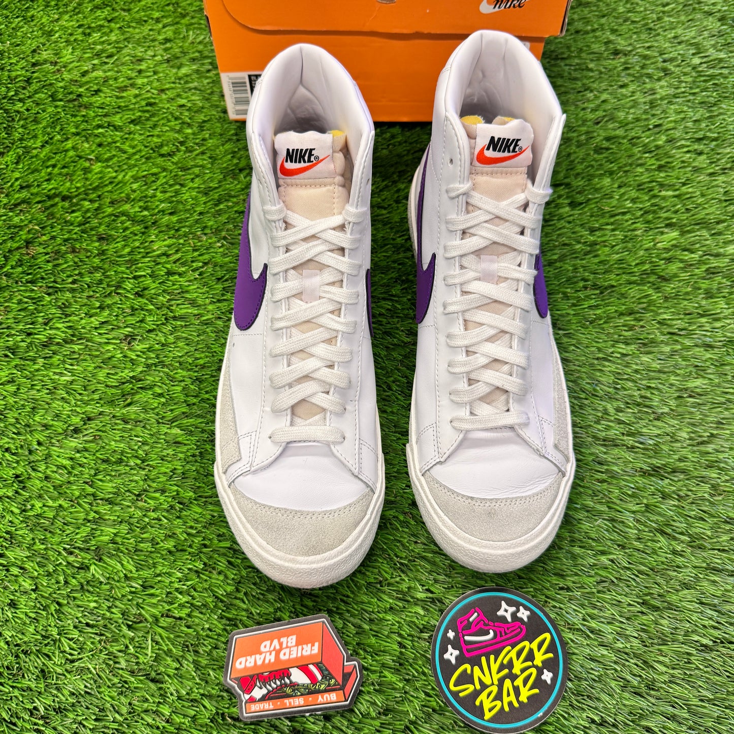 Nike Blazer Mid 77 Vintage White Voltage Purple 10.5M/12W