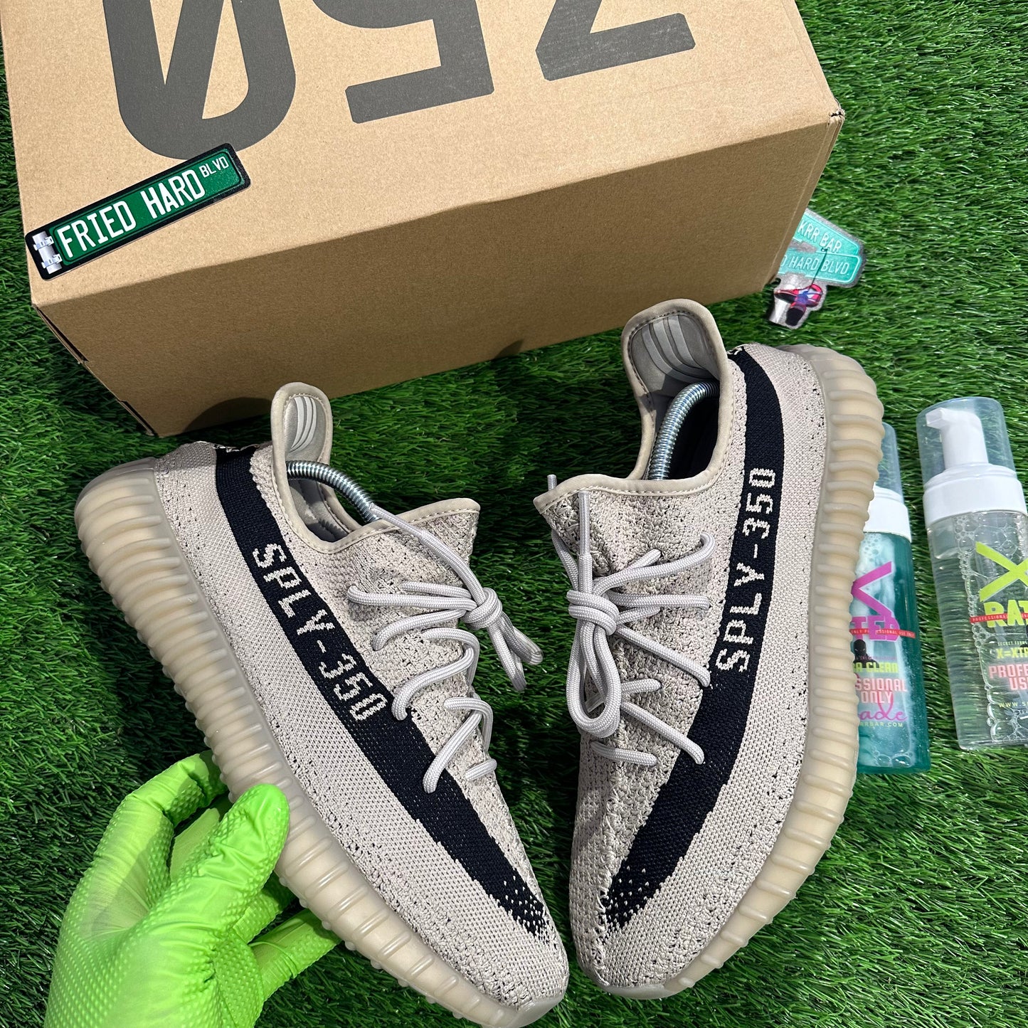 Yeezy Boost 350 V2 Slate