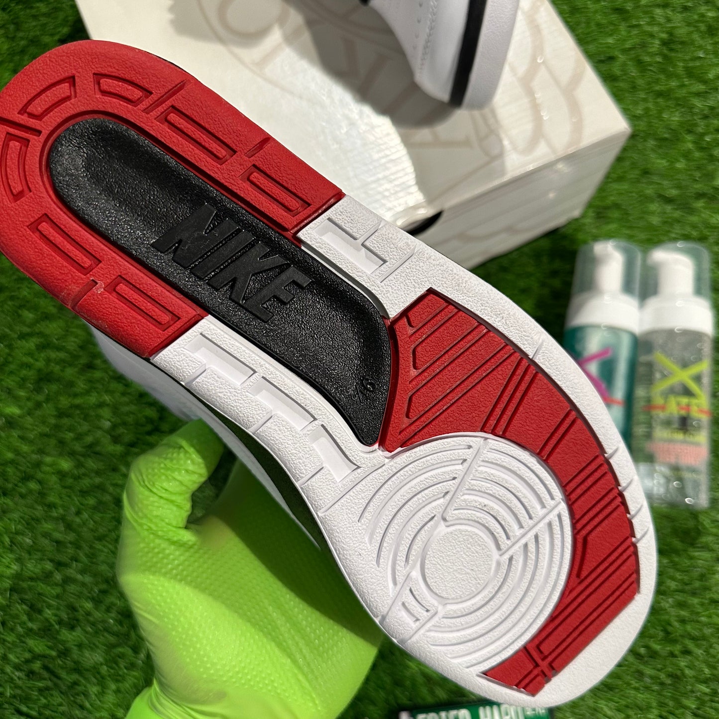 Jordan 2 Retro OG Chicago (2022)