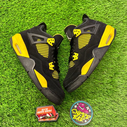Jordan 4 Retro Thunder (2023) (GS) 7Y/8.5W