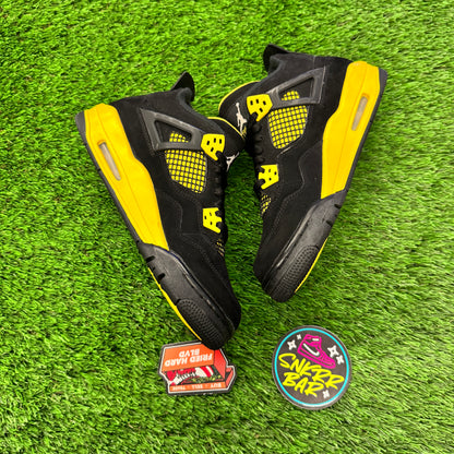 Jordan 4 Retro Thunder (2023) (GS) 7Y/8.5W