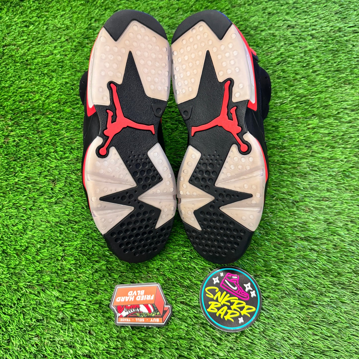 Jordan 6 Retro Black Infrared (2019) 9.5M/11W