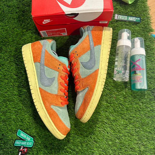 Nike SB Dunk Low Orange Emerald Rise