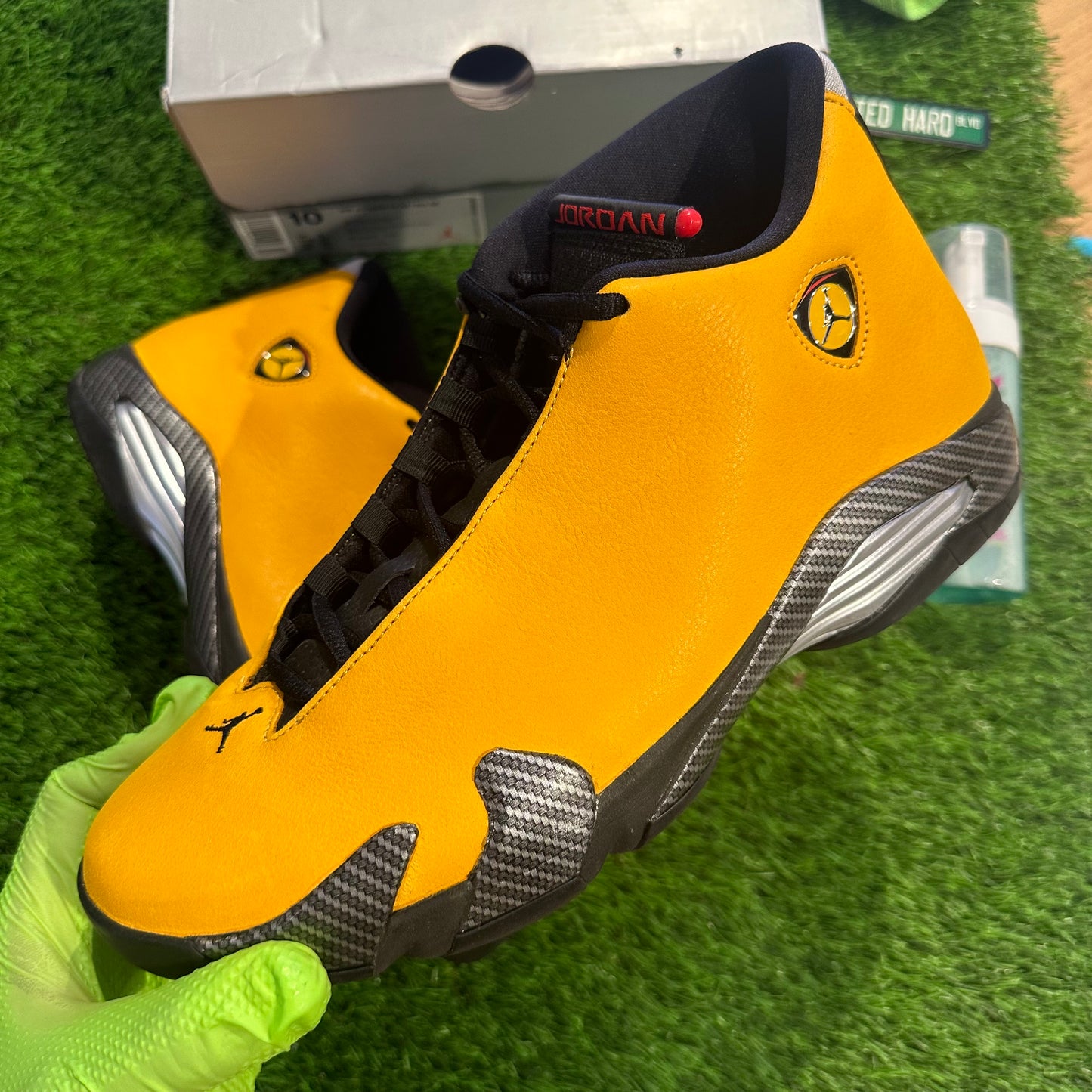 Jordan 14 Retro University Gold