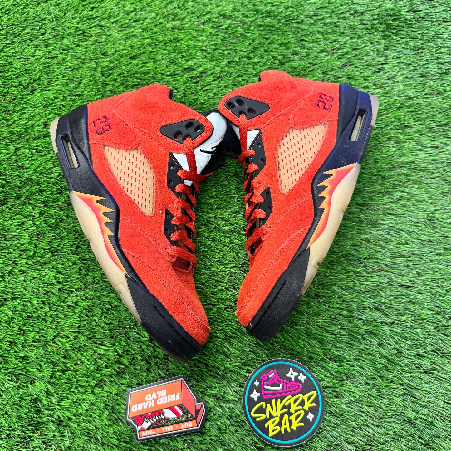 Jordan 5 Retro Dunk on Mars (Women's) 7.5M/9W