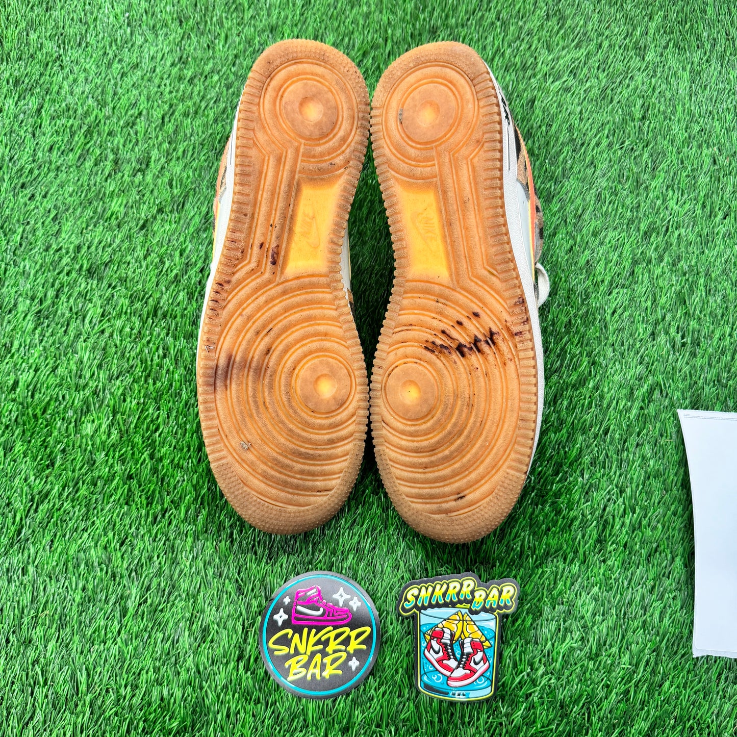 Air Force 1 Low Daktari SIZE 10.5M/12W