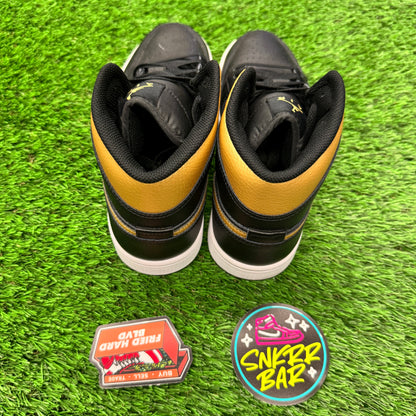 Jordan 1 Mid Black Metallic Gold 8M/9.5W