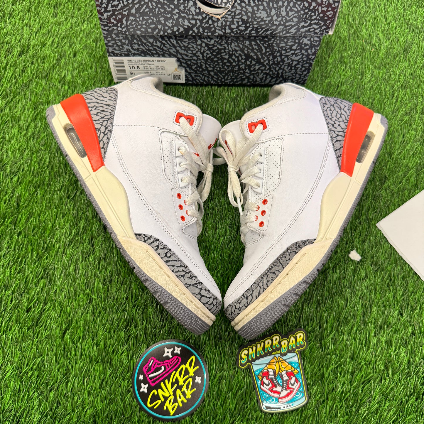 Jordan 3 Retro Georgia Peach (Women's) SIZE 9M/10.5W