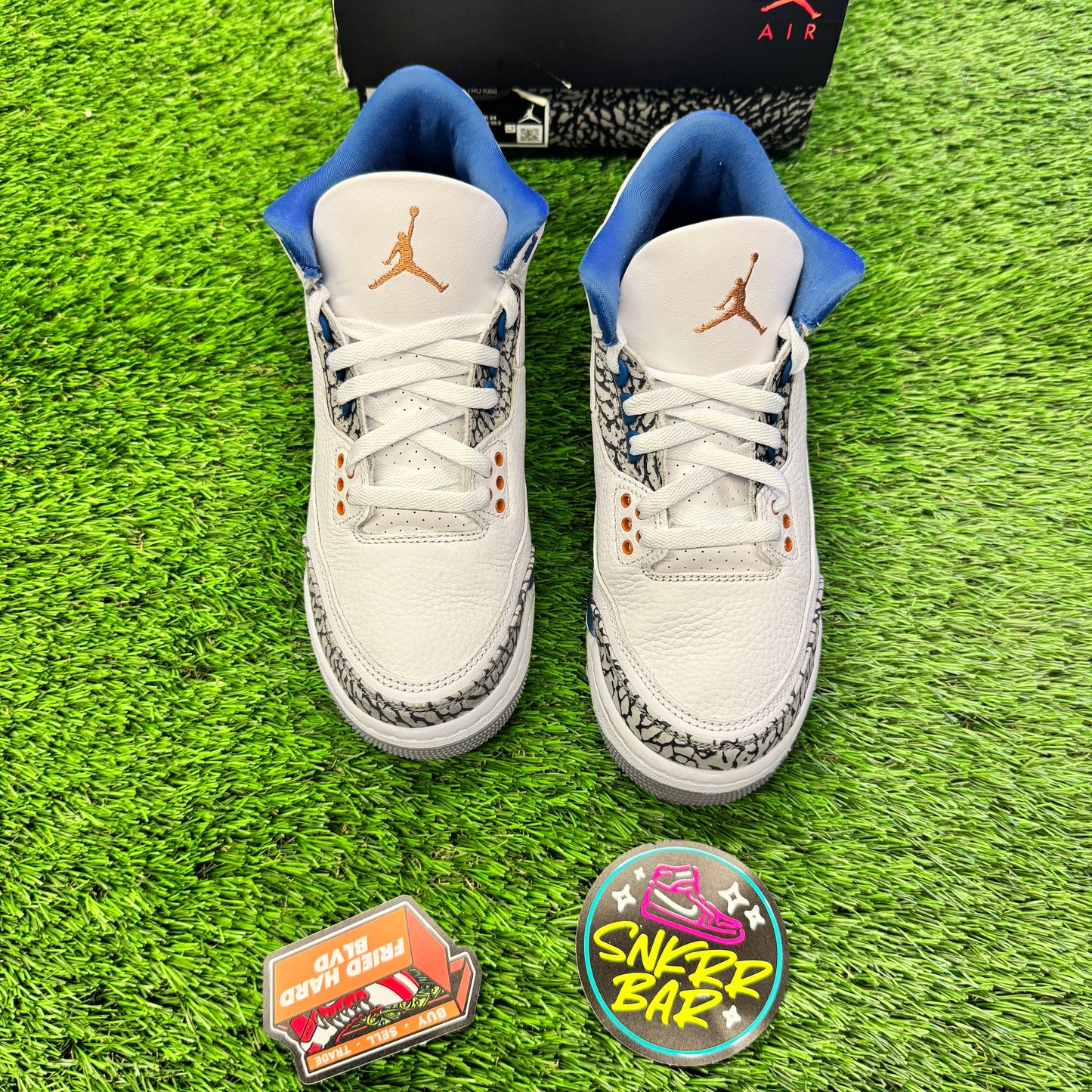 Jordan 3 Retro Wizards (GS) SIZE 6Y/7.5W
