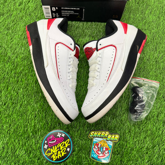 Jordan 2 Retro Low Chicago (2016) SIZE 8.5M/10W
