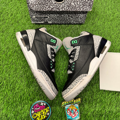 Jordan 3 Retro Green Glow SIZE 8.5M/10W