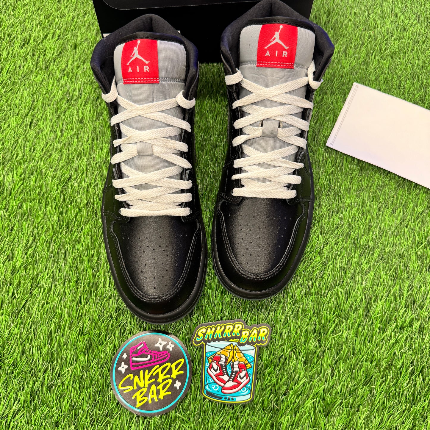 Jordan 1 Mid SE Black Metallic Reimagined SIZE 9.5M/11W