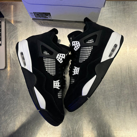 Jordan 4 Retro White Thunder