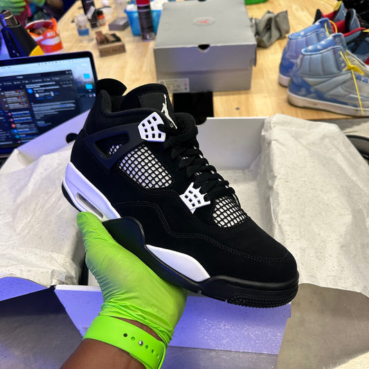 Jordan 4 Retro White Thunder