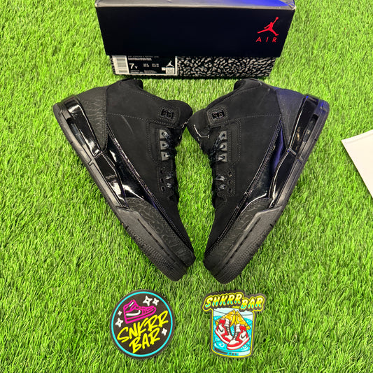 Jordan 3 Retro Black Cat (2025) (GS) SIZE 7Y/8.5W