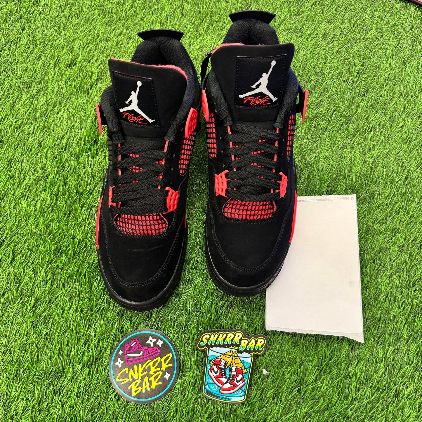 Jordan 4 Retro Red Thunder SIZE 10.5M/12W
