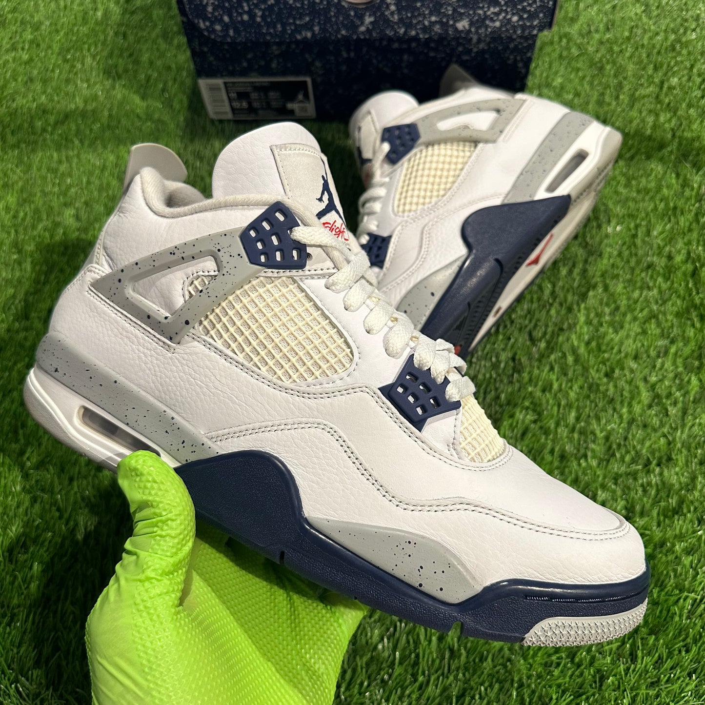 Air Jordan 4 Retro 'Midnight Navy'