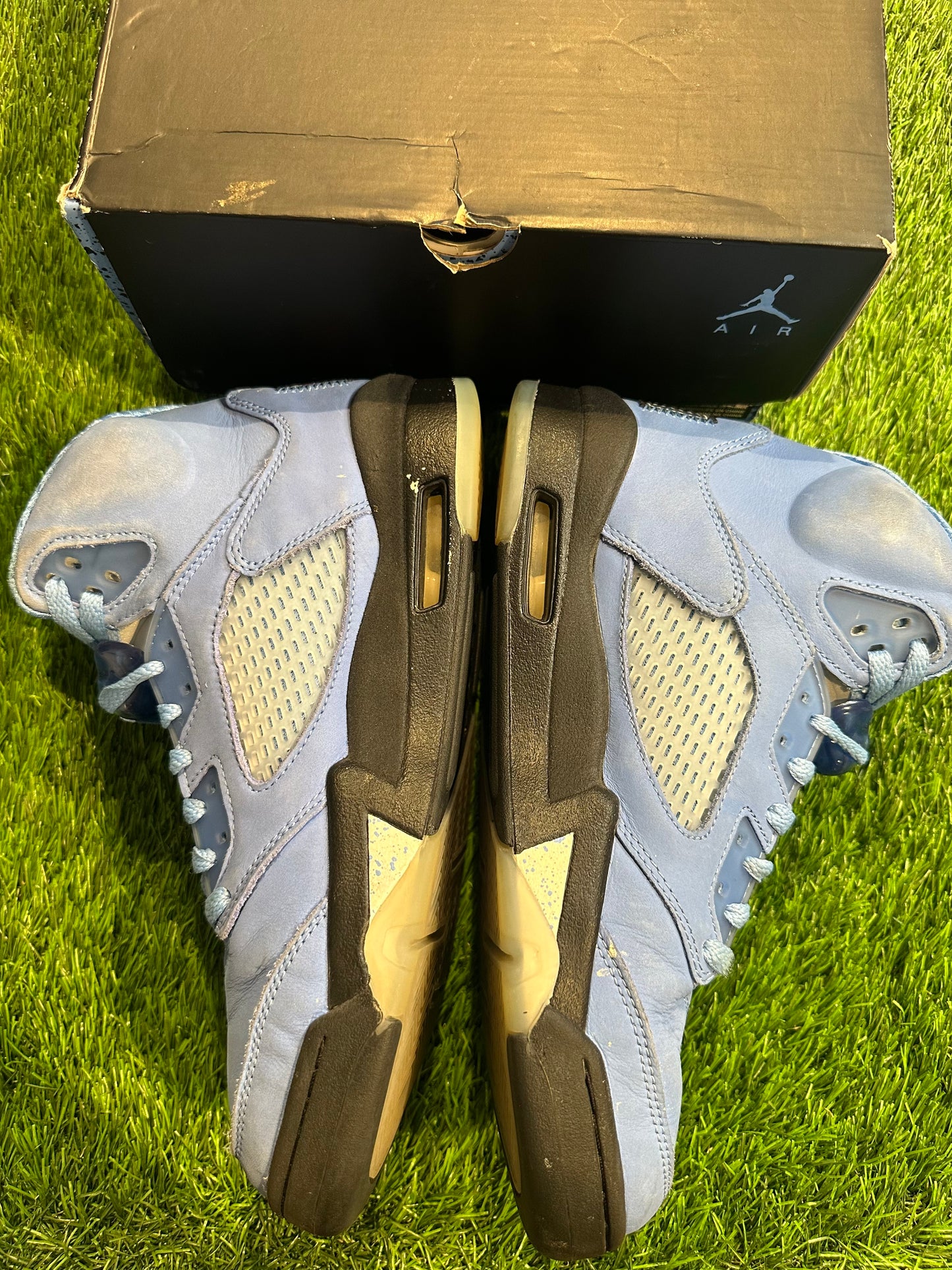 Jordan 5 Retro UNC University Blue