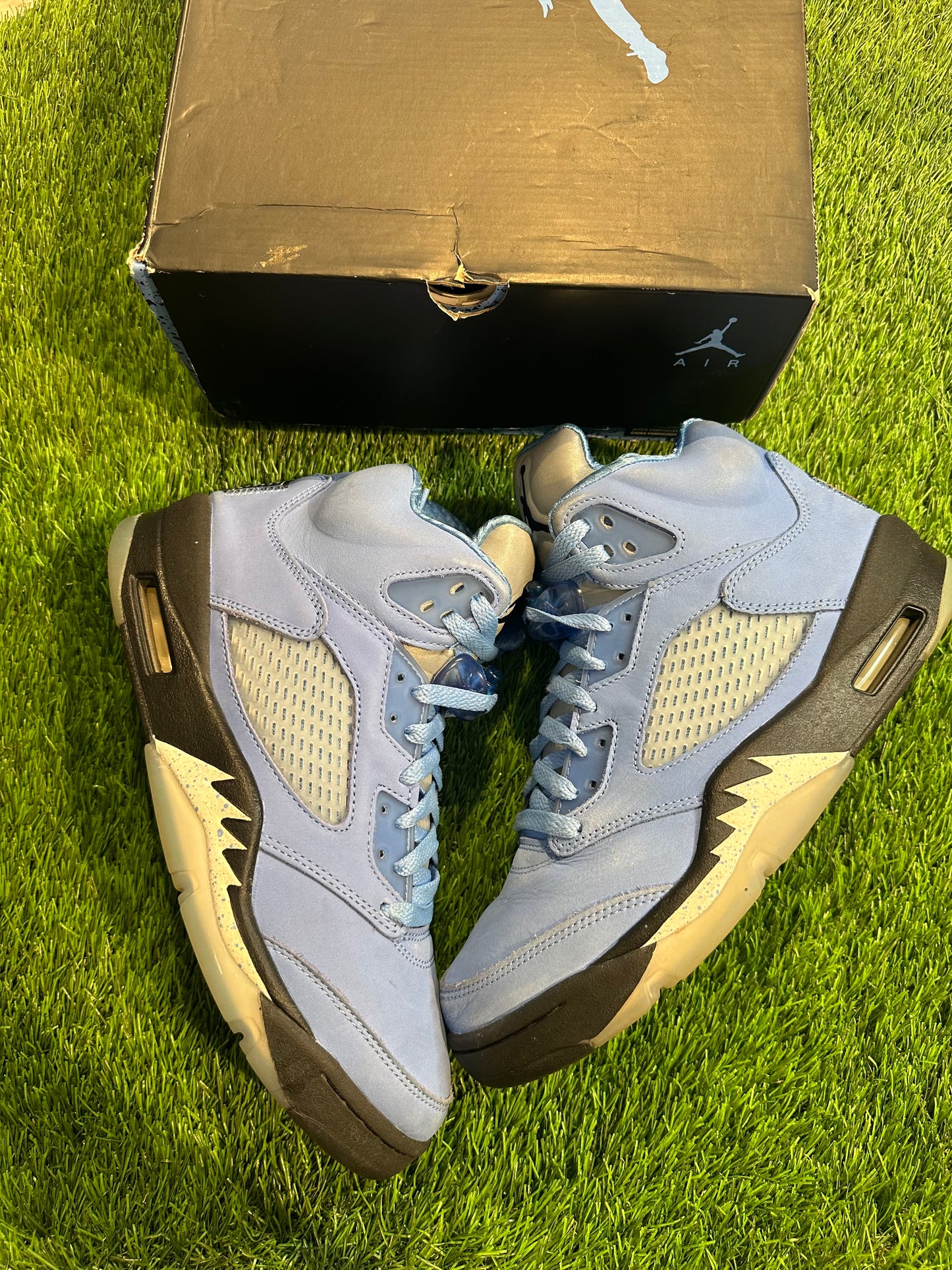 Jordan 5 Retro UNC University Blue