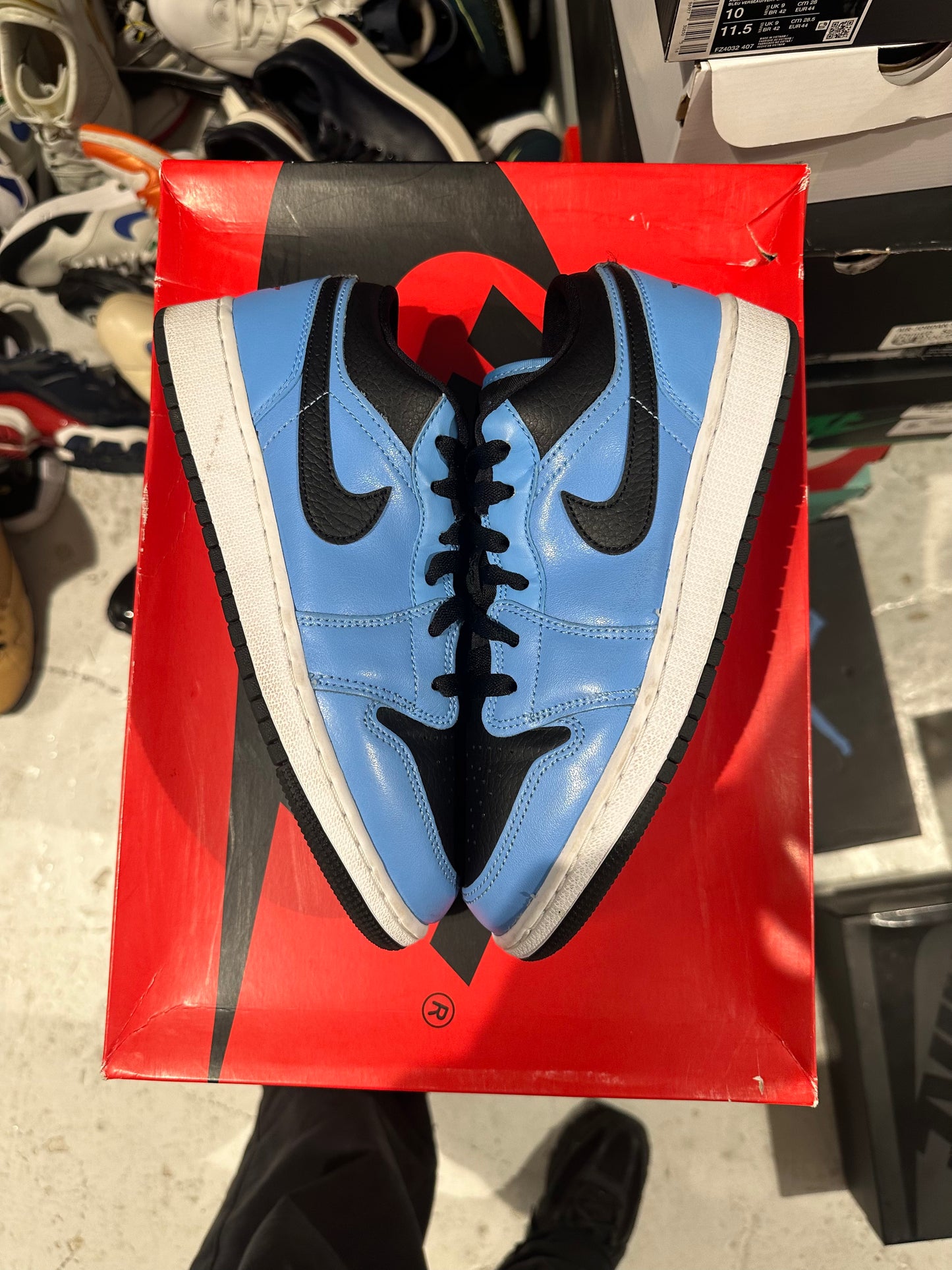 Jordan 1 Low University Blue Black (GS) 6Y/7.5M
