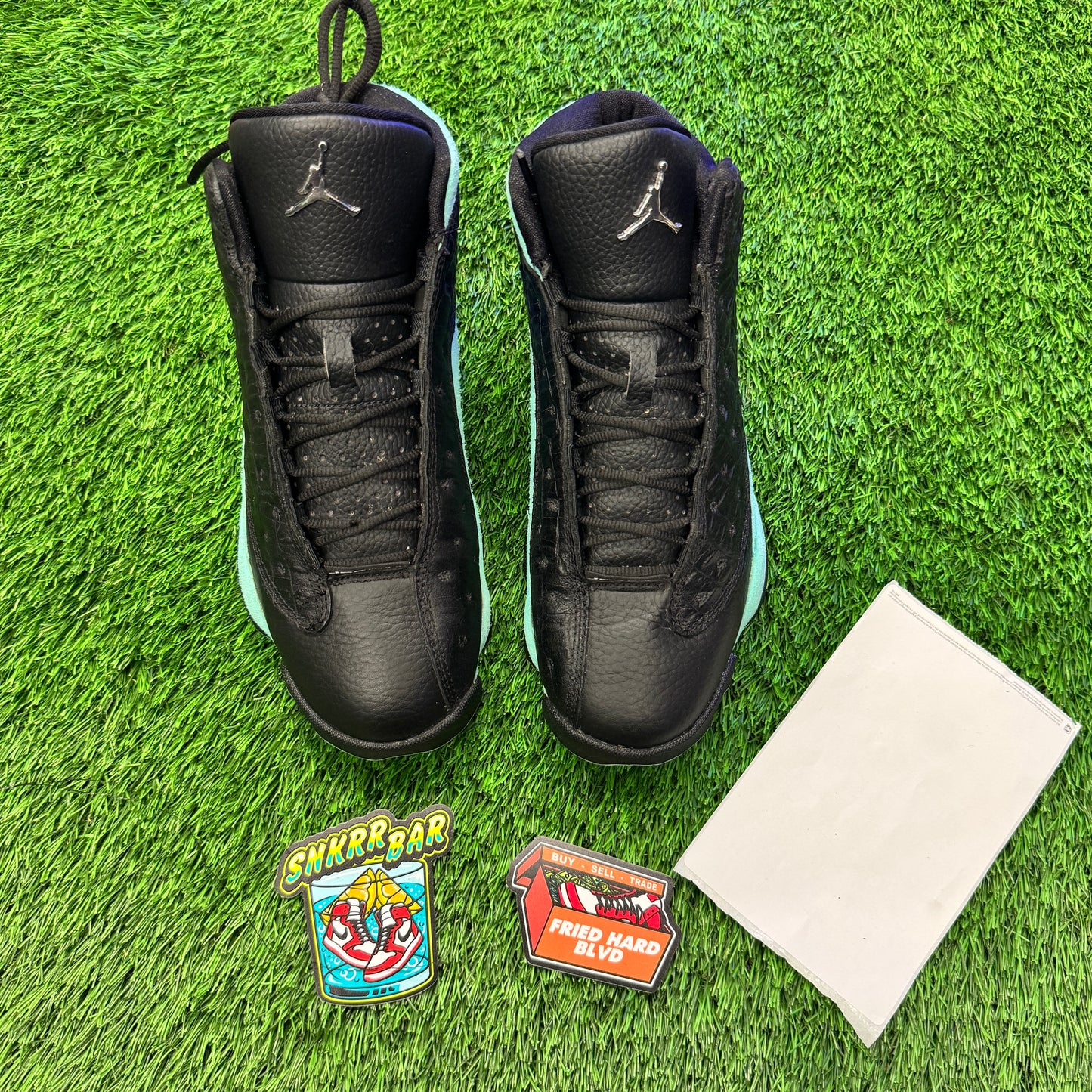 Jordan 13 Retro Black Island Green SIZE 8M/9.5W