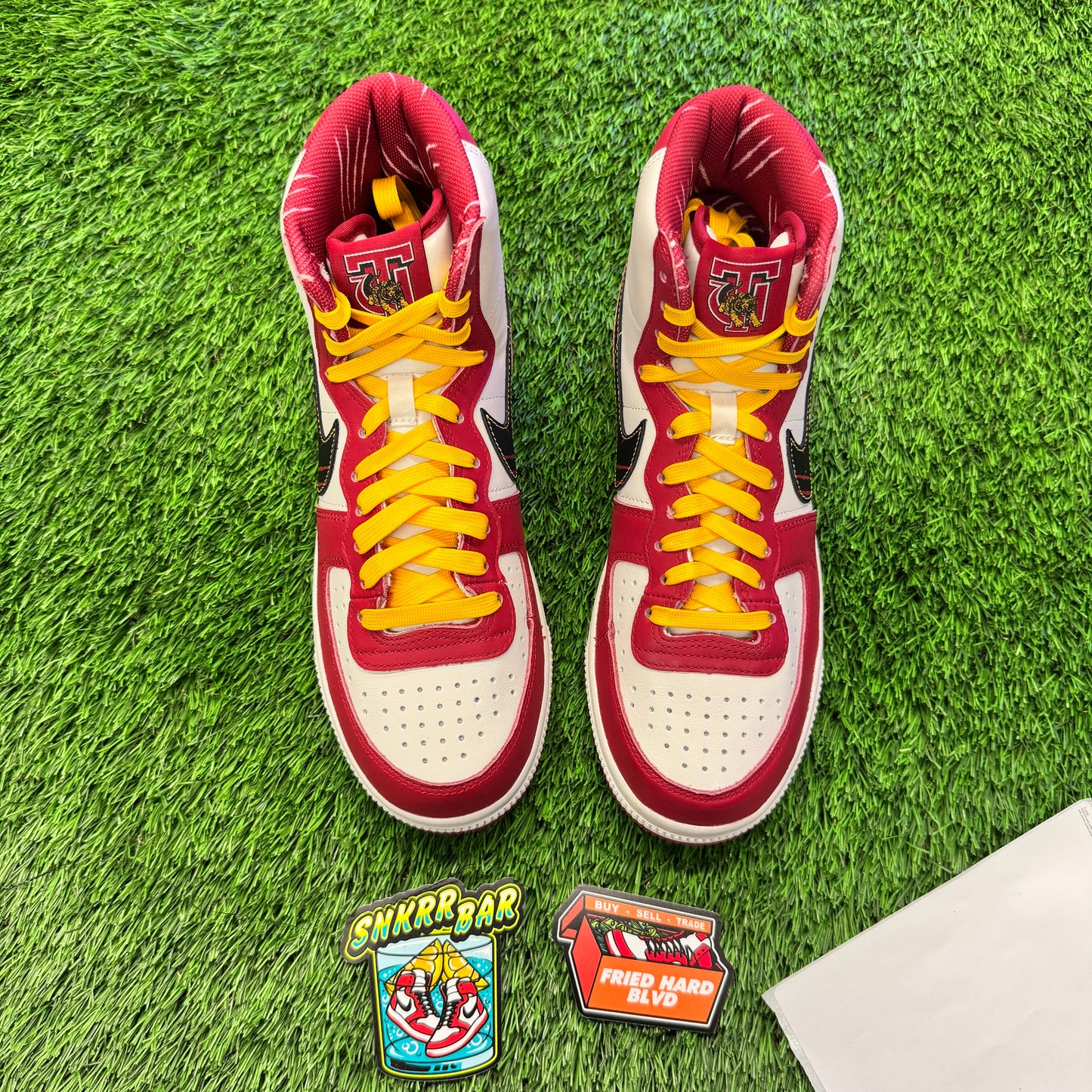 Terminator High Tuskegee University SIZE 8M/9.5W