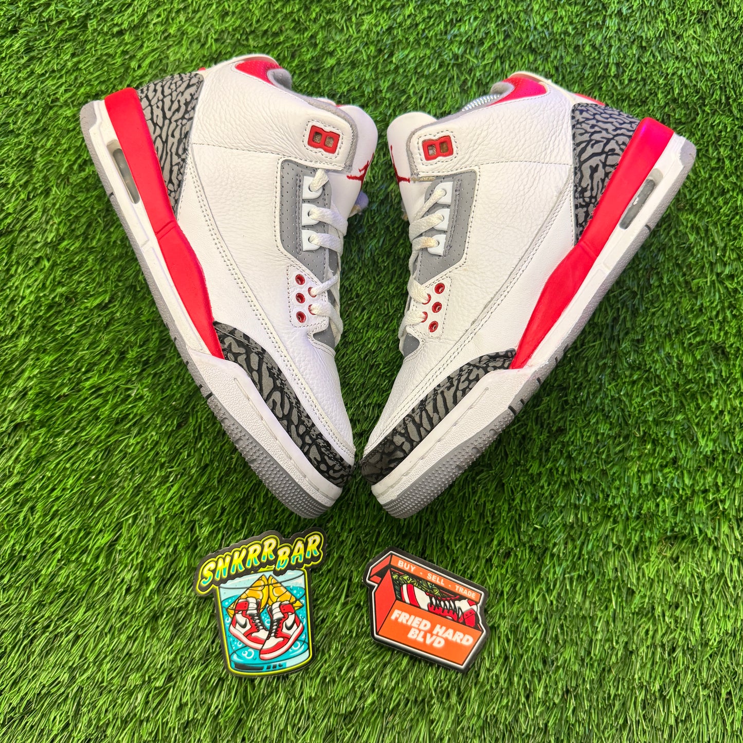 Jordan 3 Retro Fire Red (2022) (GS) 7Y/8.5W