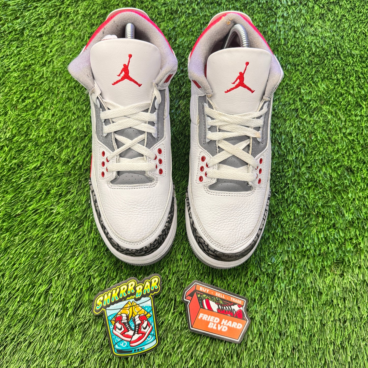 Jordan 3 Retro Fire Red (2022) (GS) 7Y/8.5W
