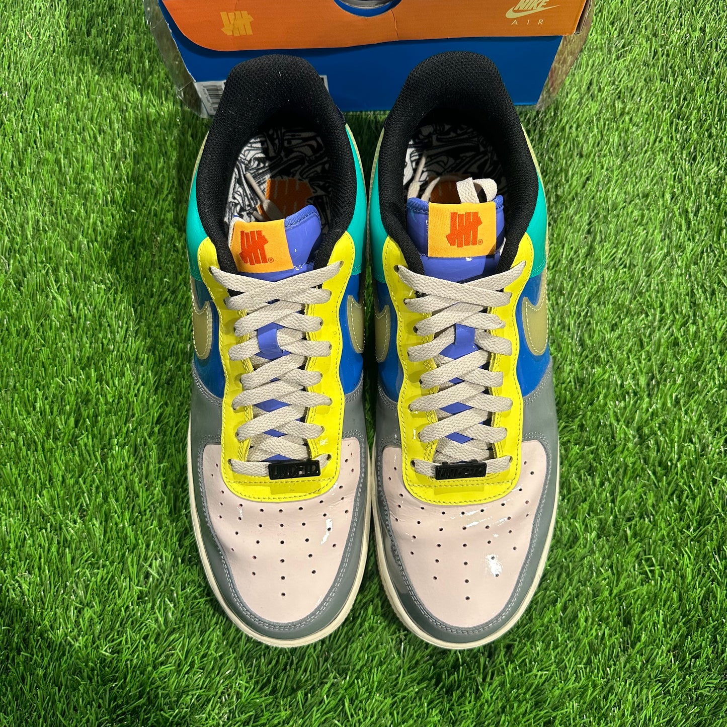Air Force 1 Low SP Undefeated Multi-Patent Community 13M/14.5W