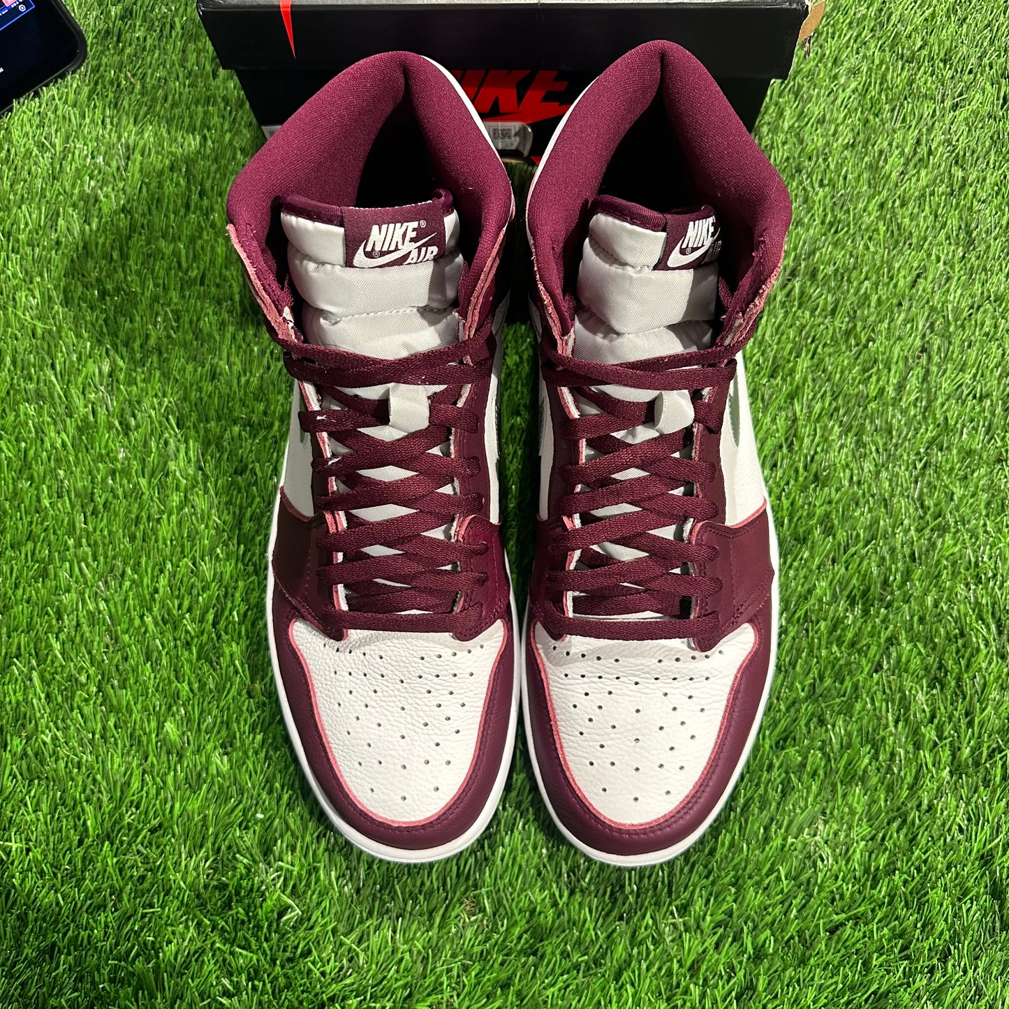 Jordan 1 Retro High OG Bordeaux