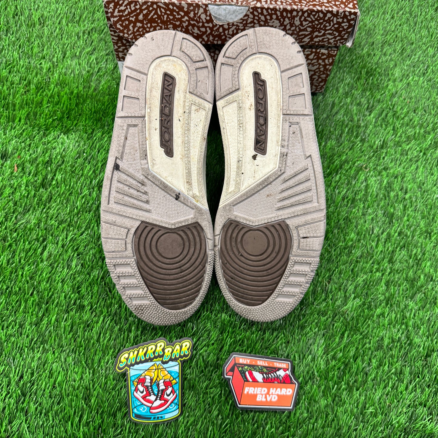 Jordan 3 Retro Palomino SIZE 7M/8.5W