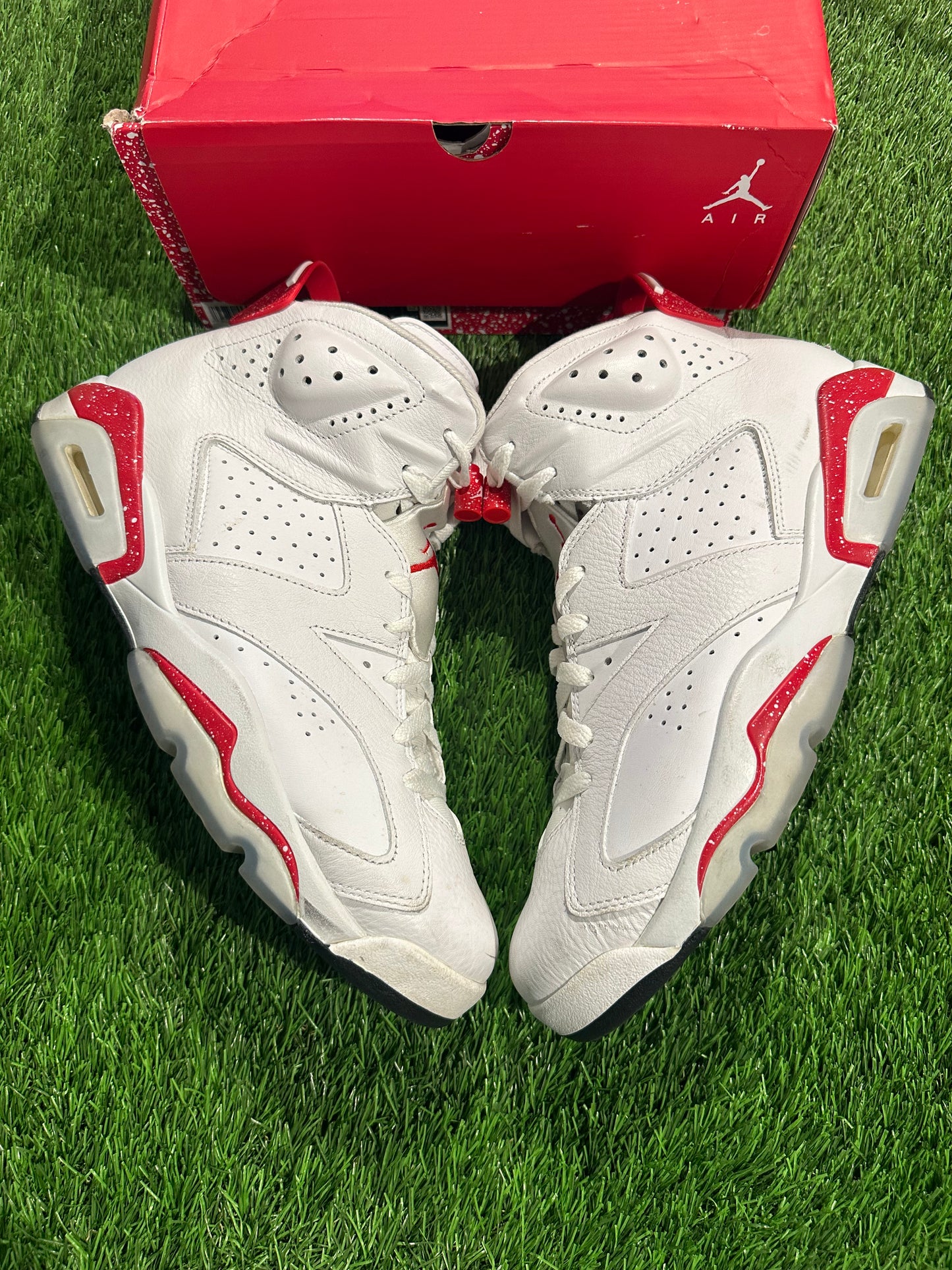 Jordan 6 Retro Red Oreo