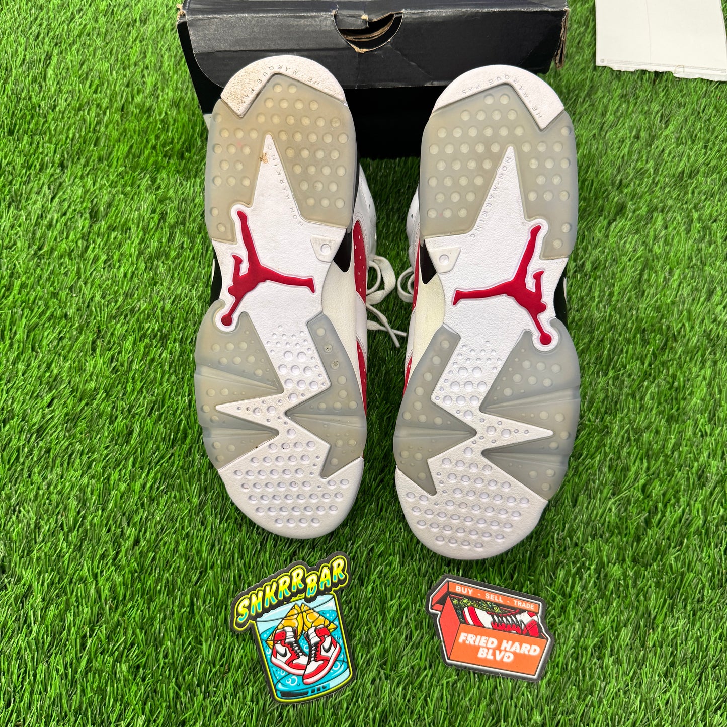 Jordan 6 Retro Carmine (2021) (GS) SIZE 7Y/8.5W