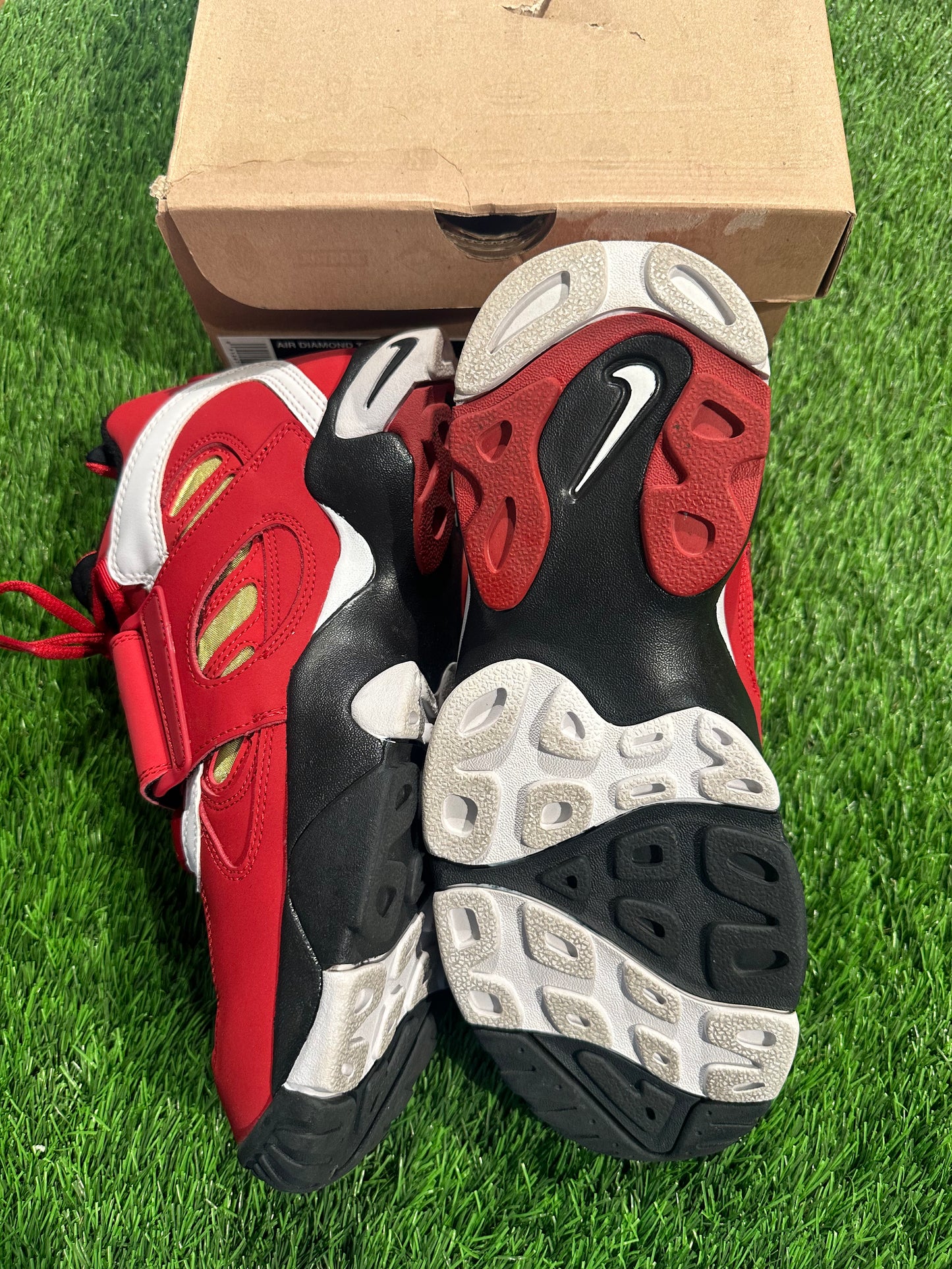 Nike Air Diamond Turf II Red Gold (2012)