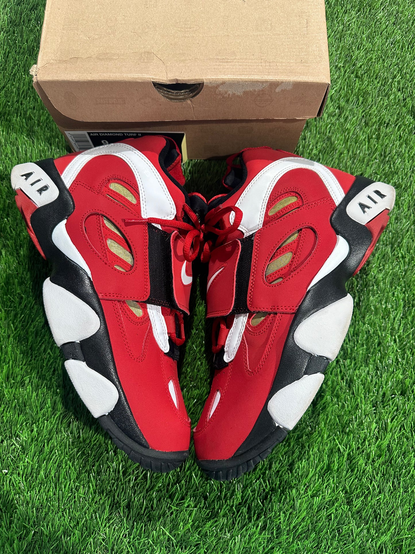 Nike Air Diamond Turf II Red Gold (2012)