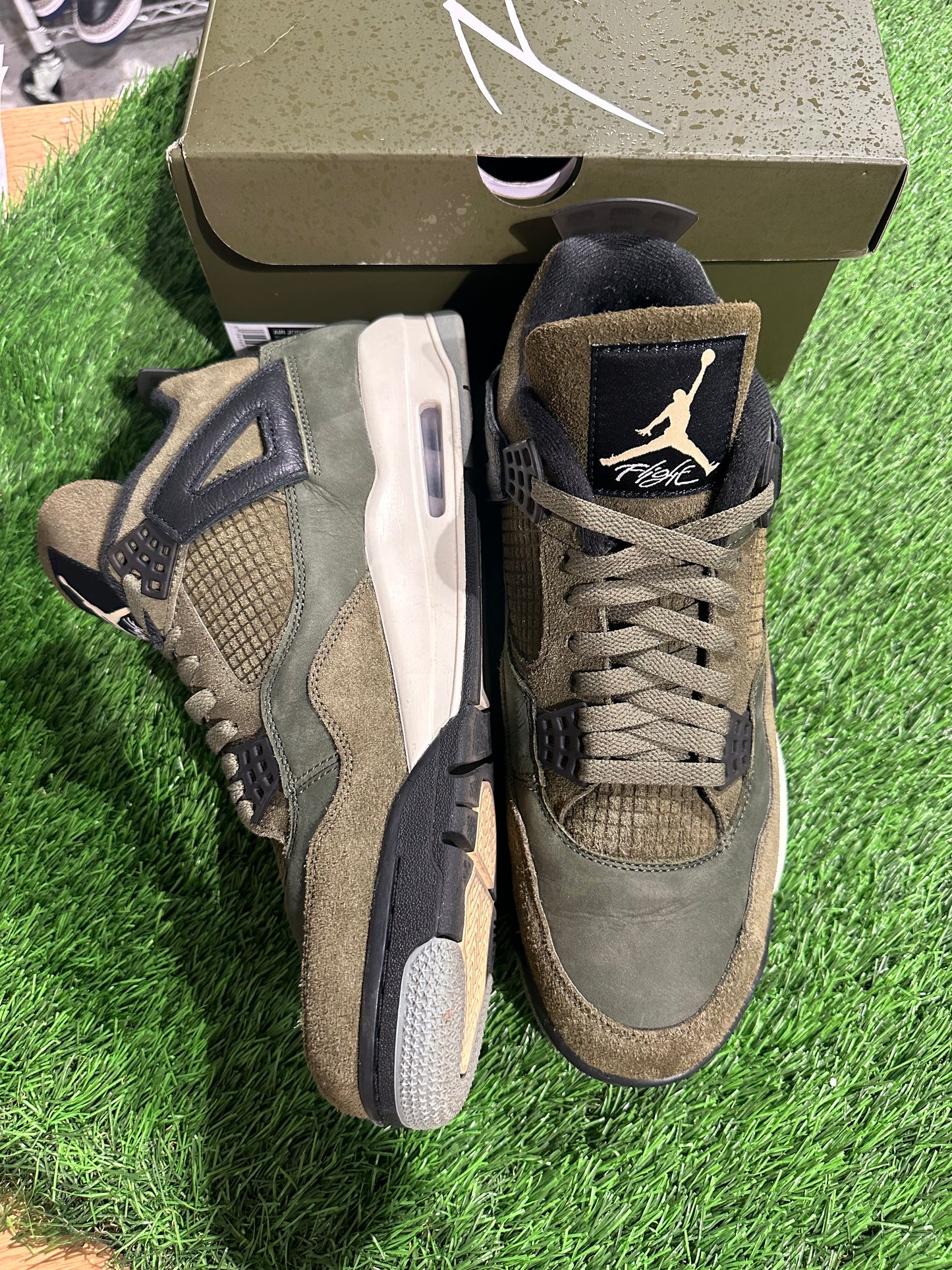 Jordan 4 Retro SE Craft Medium Olive
