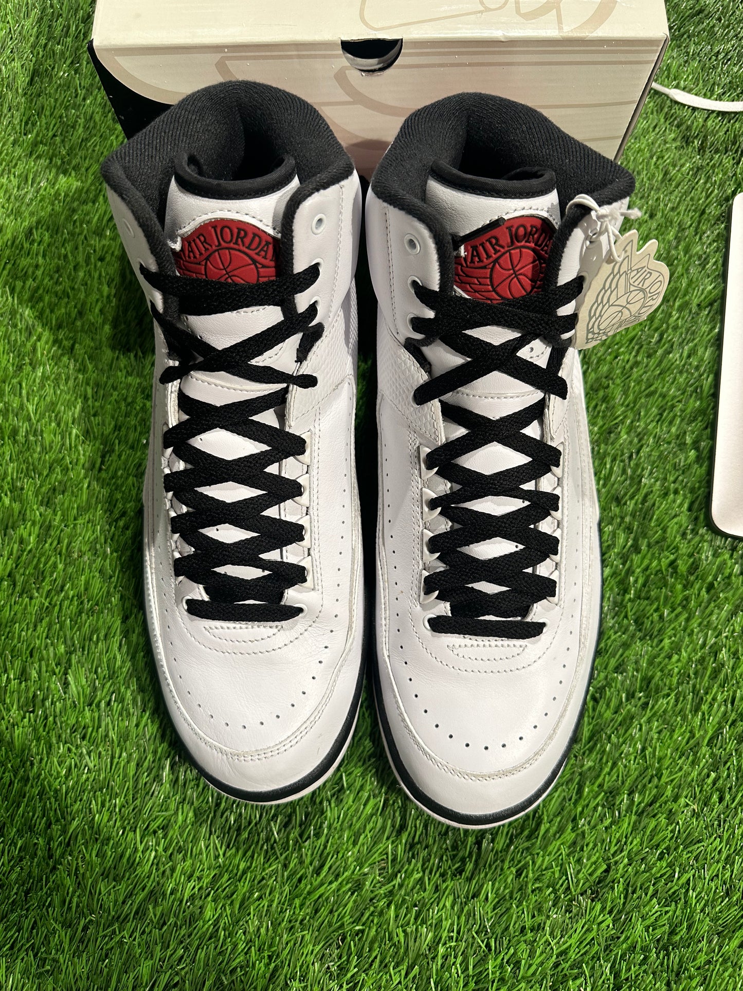 Jordan 2 Retro OG Chicago (2022)