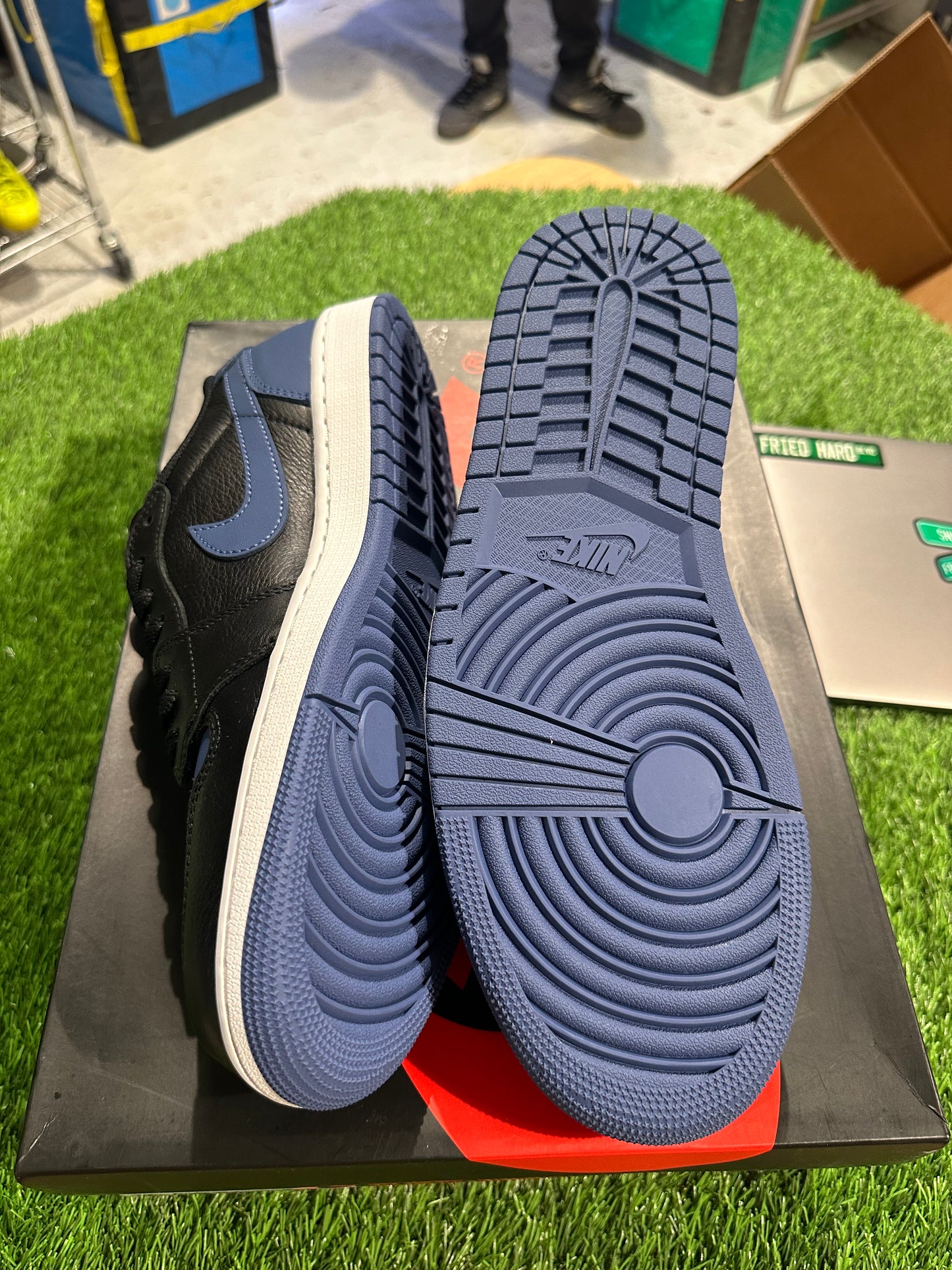 Jordan 1 Retro Low OG Mystic Navy 12M/13.5W