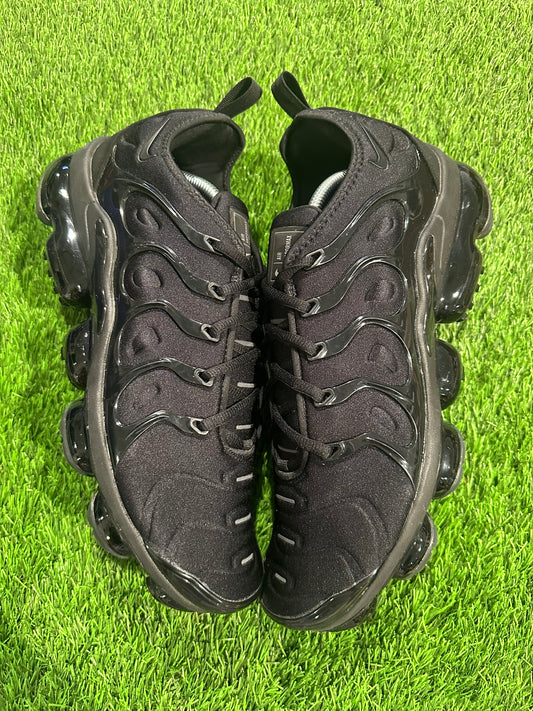 Nike Air VaporMax Plus Triple Black