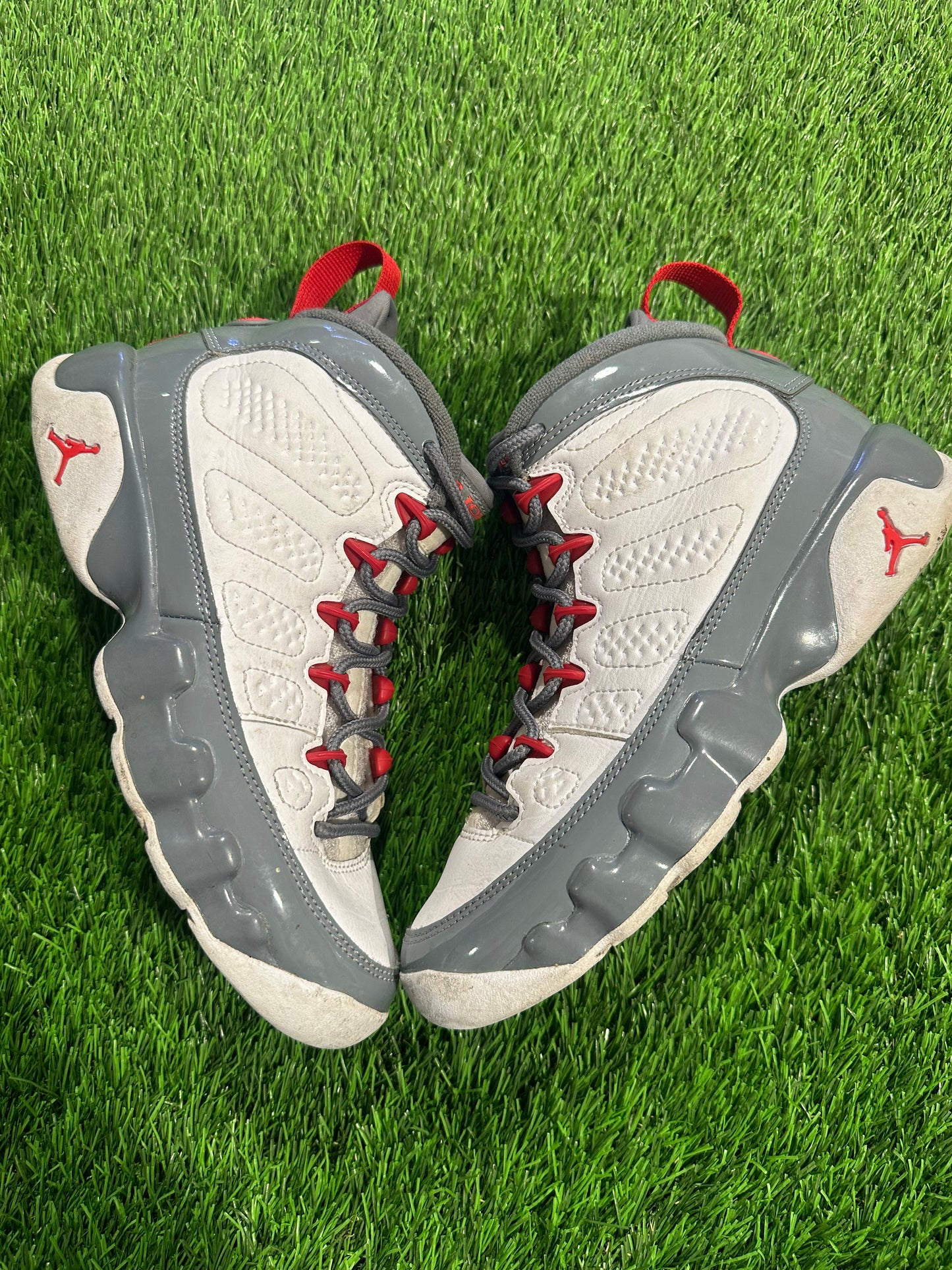 Jordan 9 Retro Fire Red (GS) 3.5Y/5W