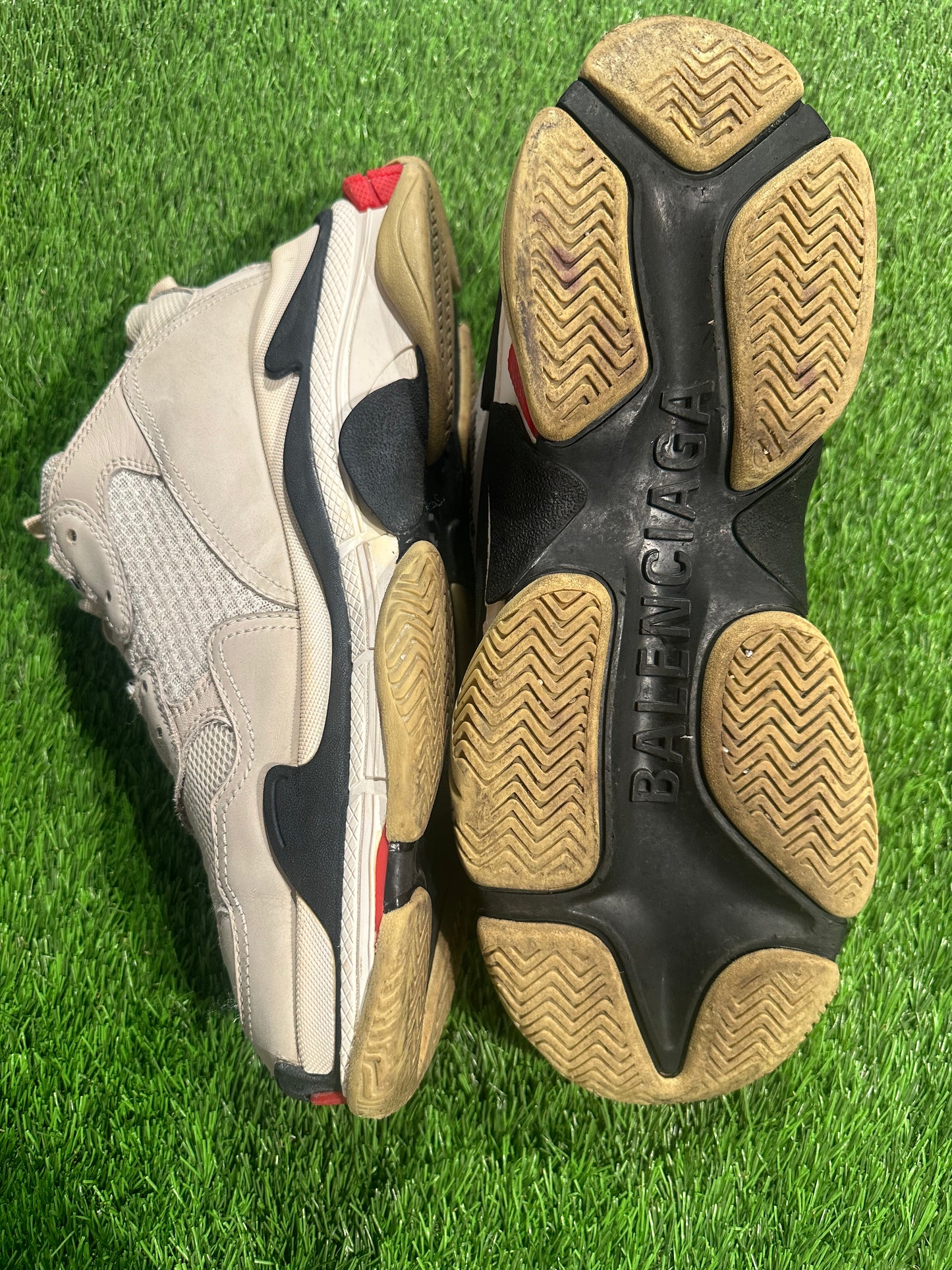 Balenciaga Triple S Sneaker 'White Black Red'