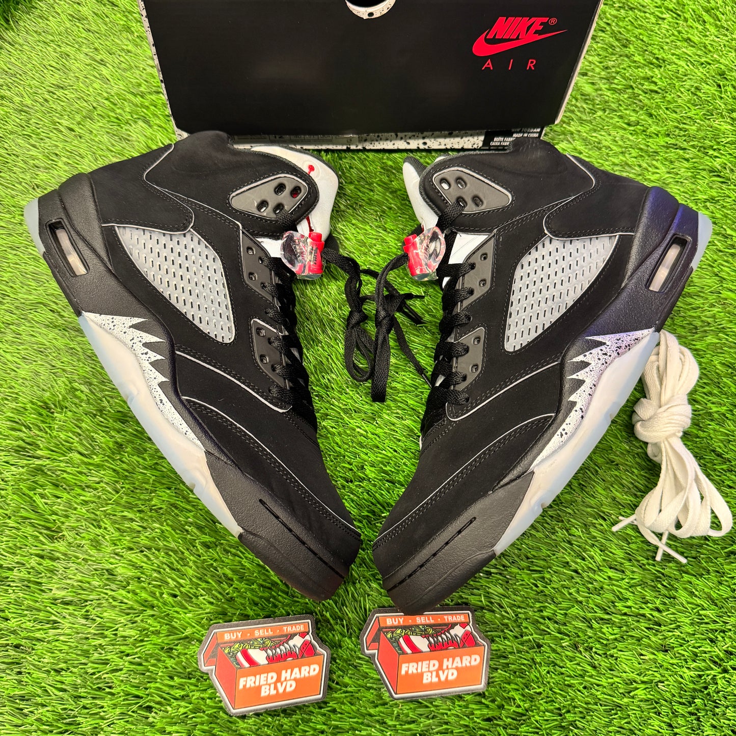 Jordan 5 Retro OG Black Metallic Reimagined SIZE 12M/13.5W