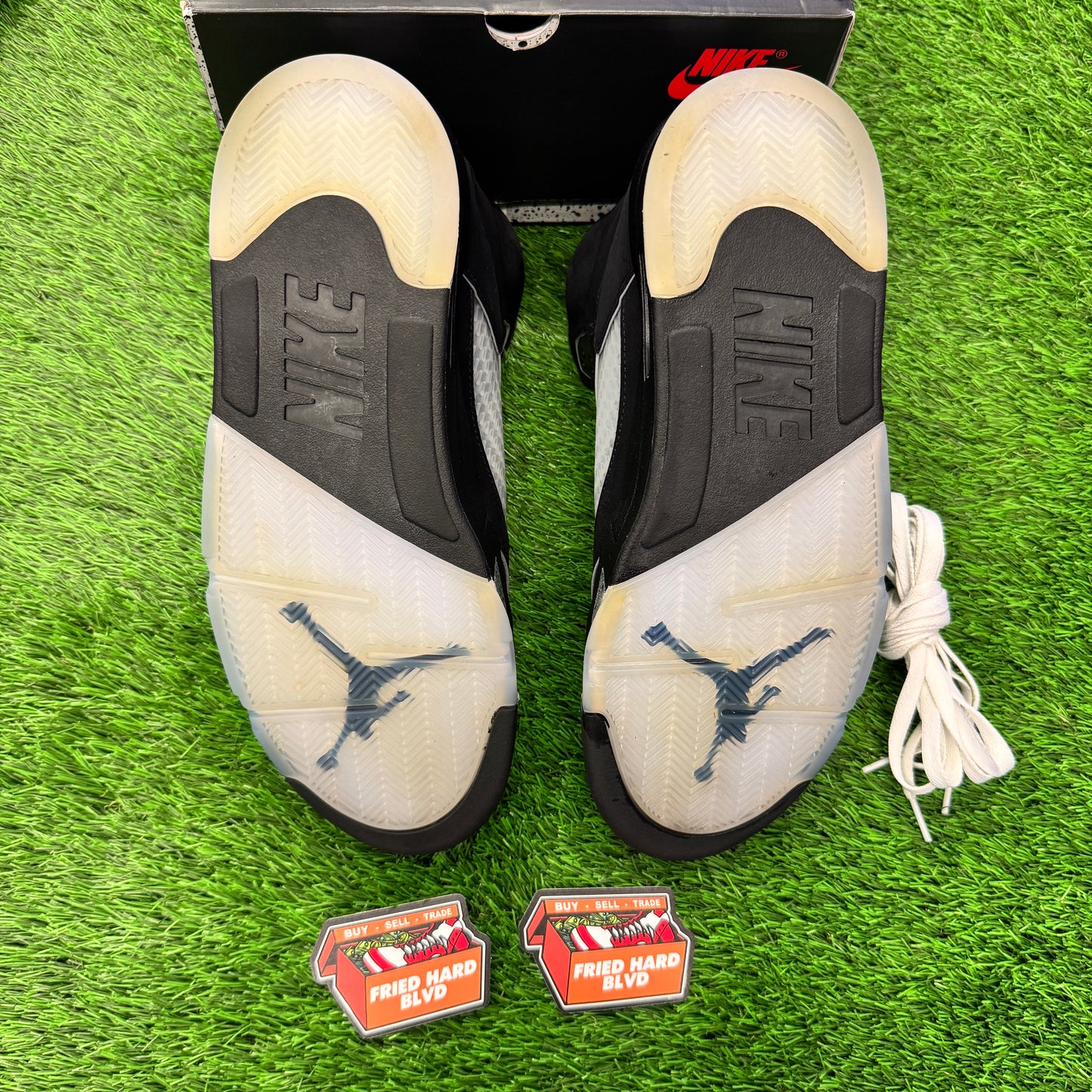 Jordan 5 Retro OG Black Metallic Reimagined SIZE 12M/13.5W