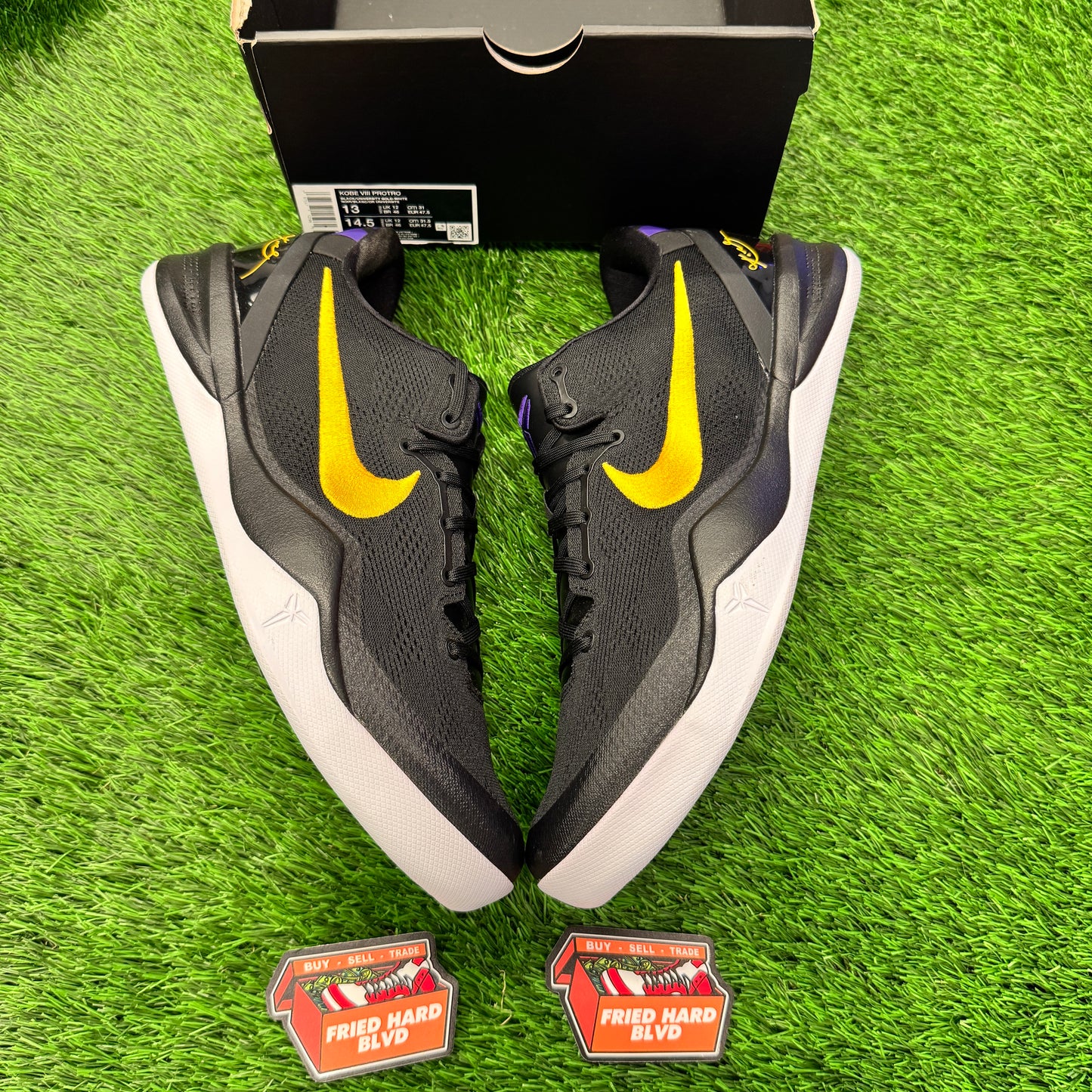 Kobe 8 Protro Lakers Away SIZE 13M/14.5W