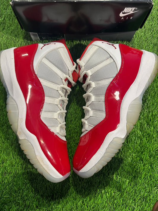 Jordan 11 Retro Cherry (2022)