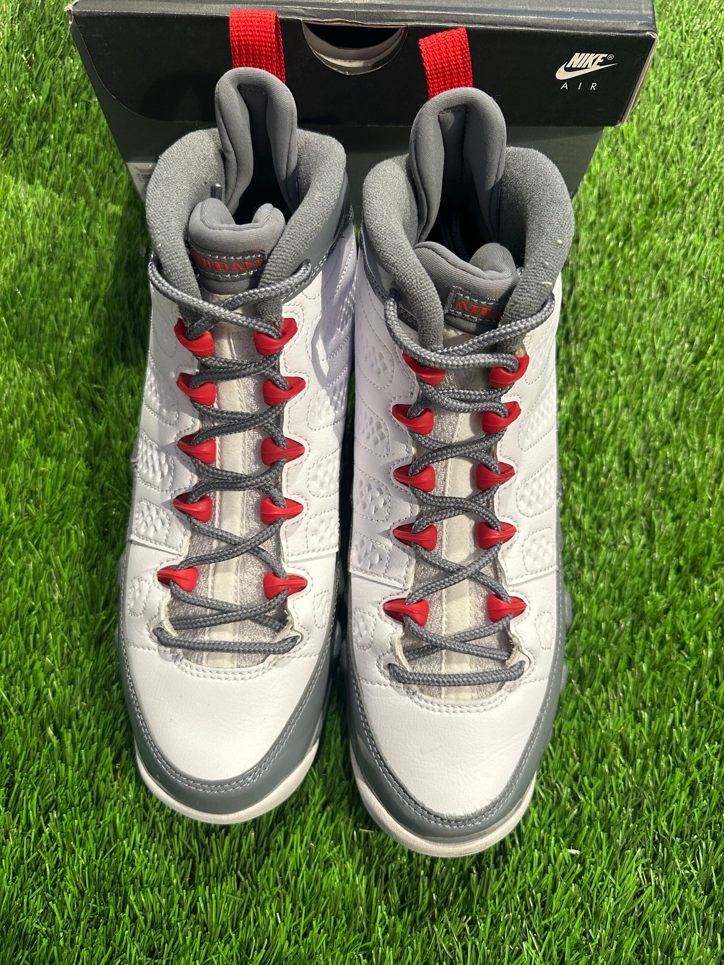 Jordan 9 Retro Fire Red (GS) 7Y/8.5W